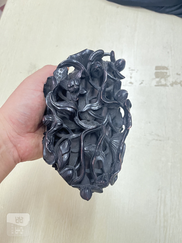 红木透雕莲蓬纹随形器座 - 图2